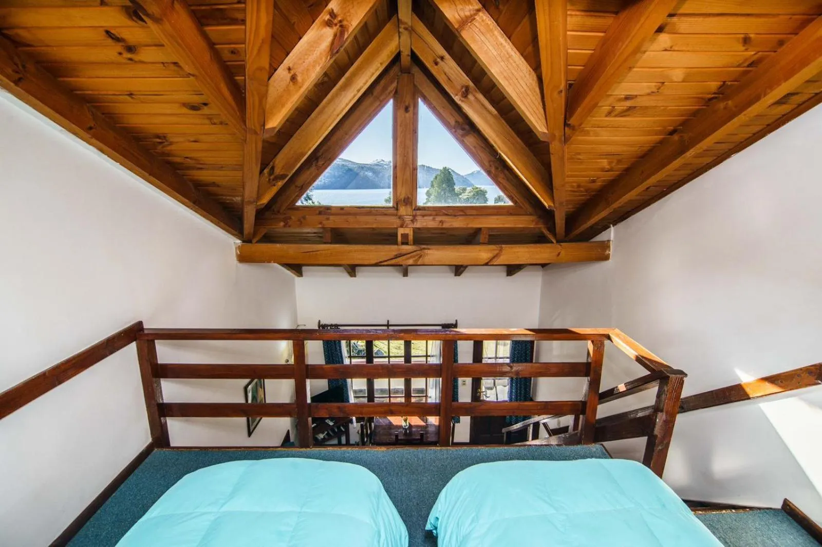 Photo of the whole room, Bed in CASA del LAGO Bariloche