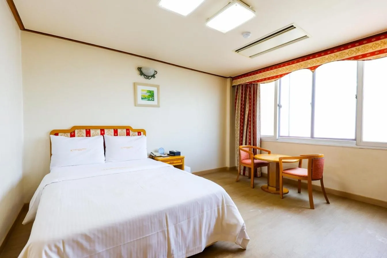 Bed in Newvera Hotel