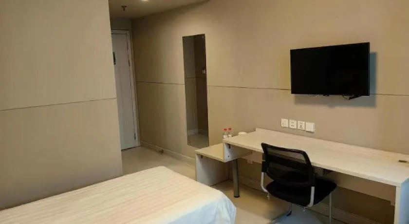 Bed in Jinjiang Inn Shanghai Qingpu