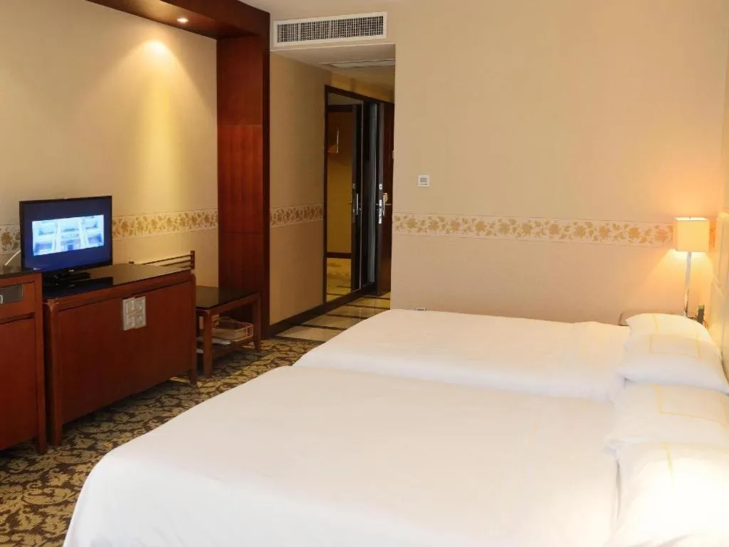 Bed in Xiamen Fortune Hotel