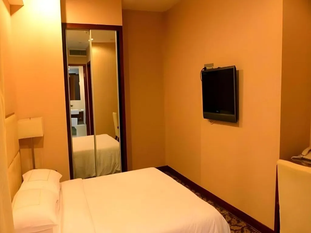 Bed in Xiamen Fortune Hotel