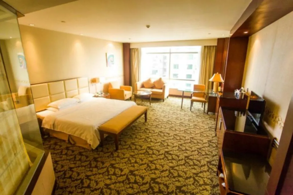 Bed in Xiamen Fortune Hotel