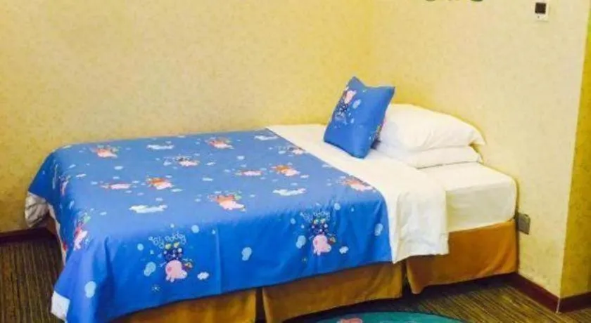 Bed in Xiamen Fortune Hotel