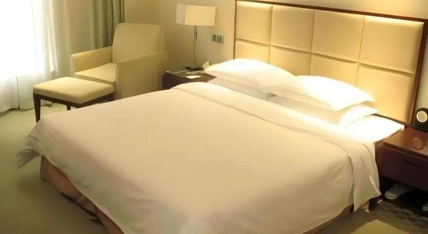 Bed in Xiamen Fortune Hotel