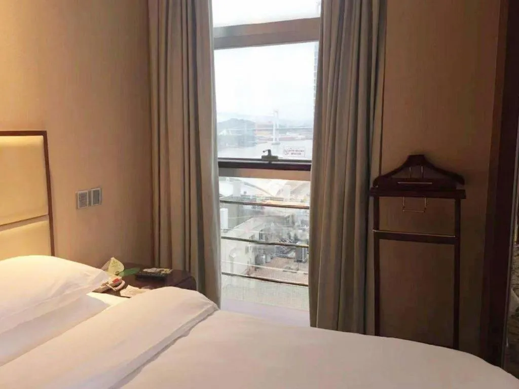 Bed in Xiamen Fortune Hotel