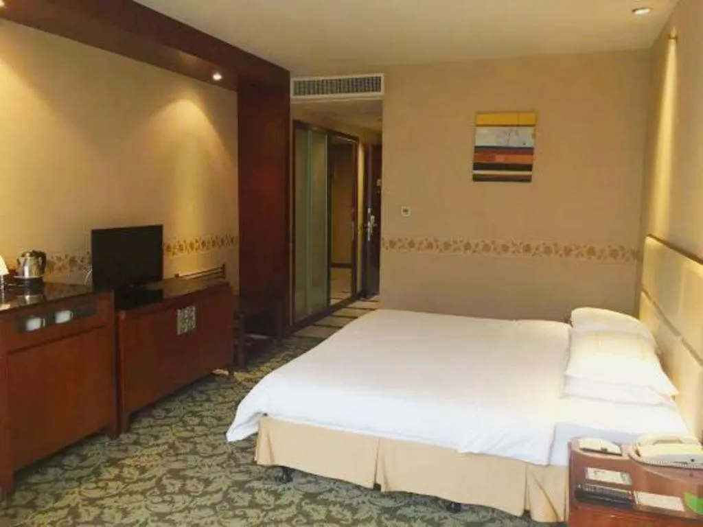 Bed in Xiamen Fortune Hotel