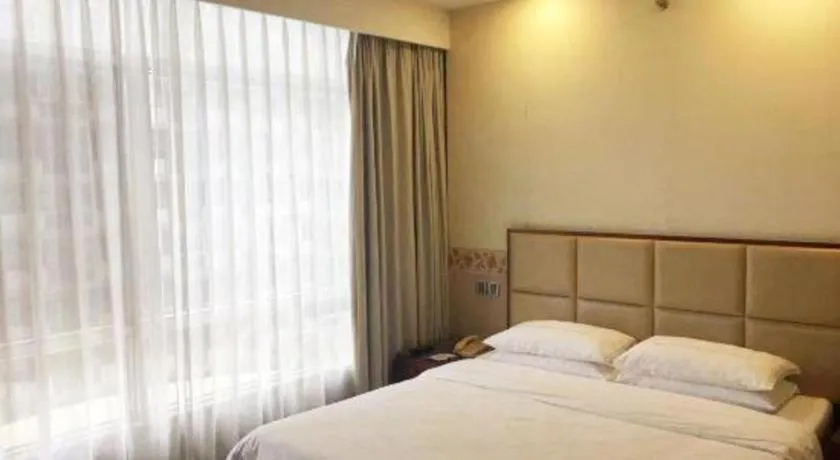 Bed in Xiamen Fortune Hotel