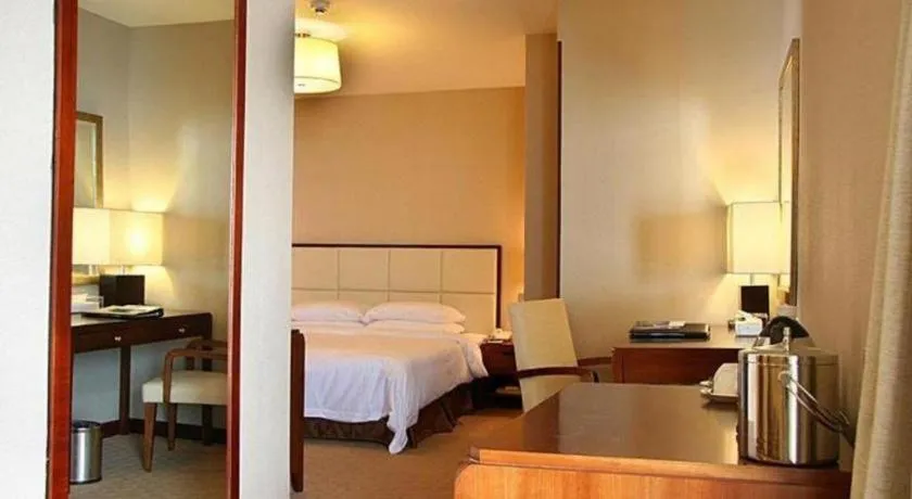 Bed in Xiamen Fortune Hotel