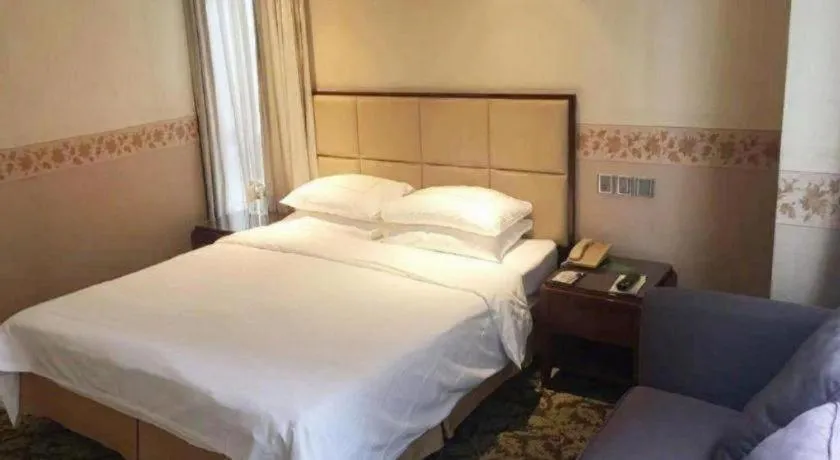 Bed in Xiamen Fortune Hotel
