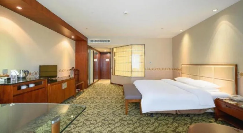 Bed in Xiamen Fortune Hotel