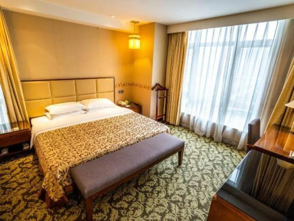 Bed in Xiamen Fortune Hotel