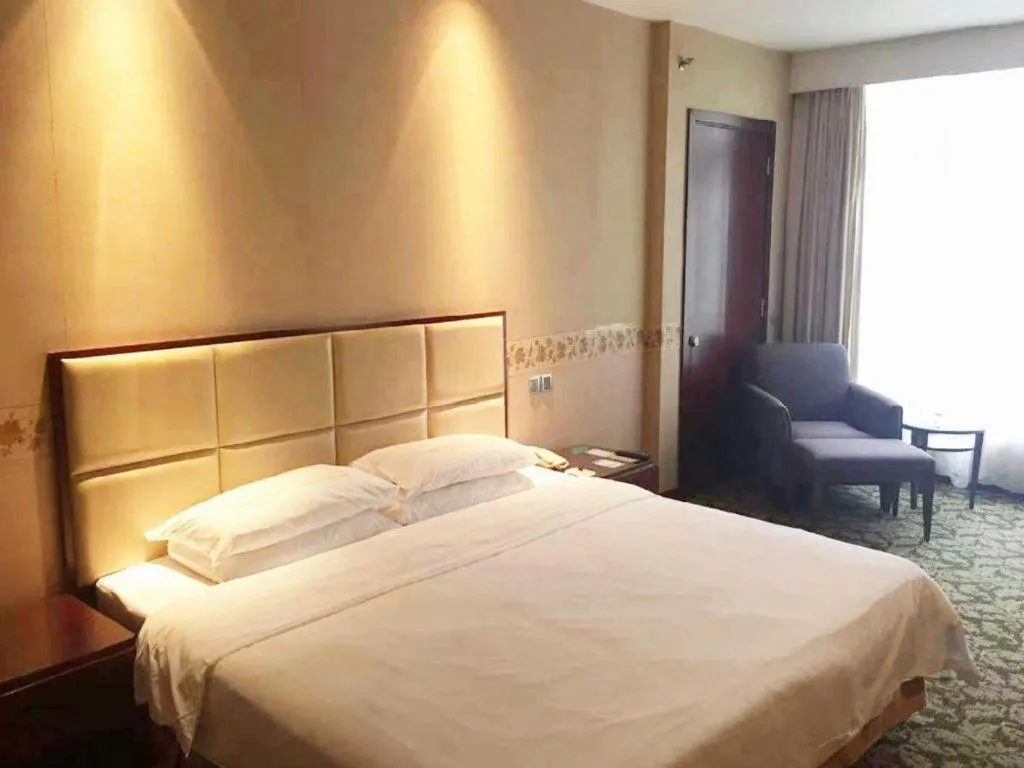 Bed in Xiamen Fortune Hotel