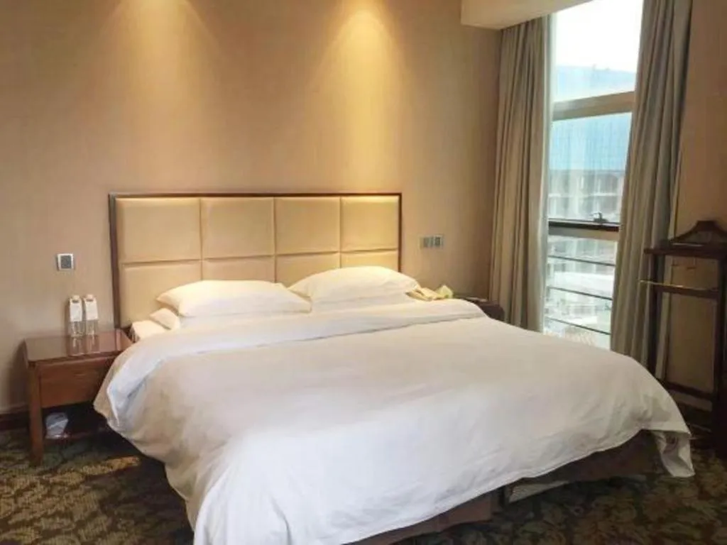Bed in Xiamen Fortune Hotel