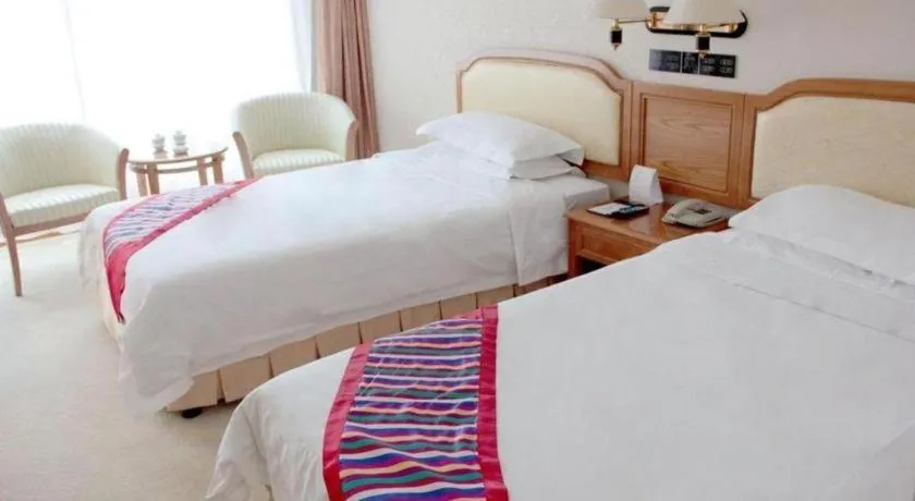 Bed in Dalian Zhongshan Hotel