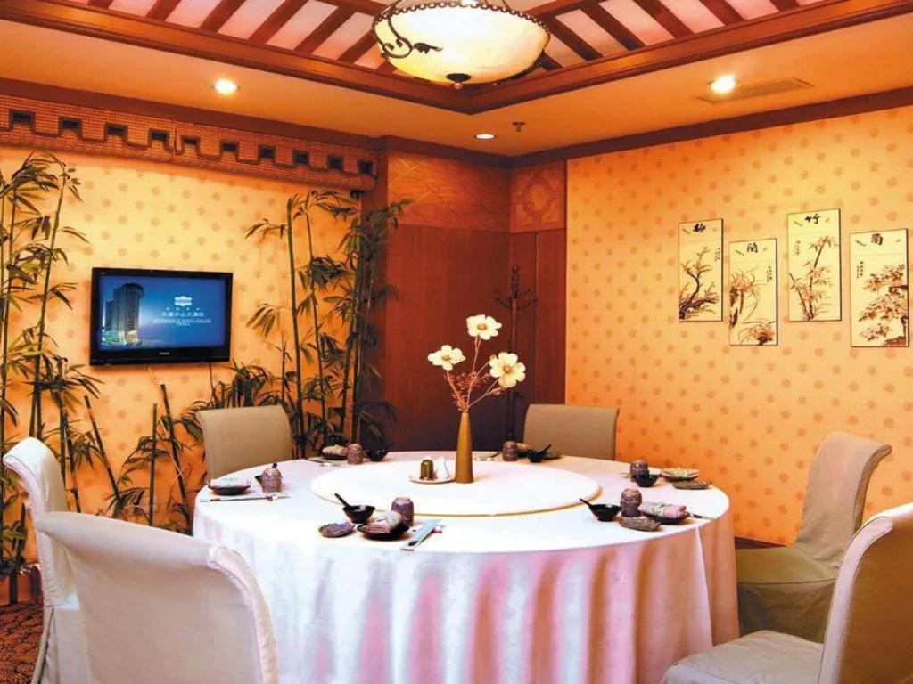 Dalian Zhongshan Hotel