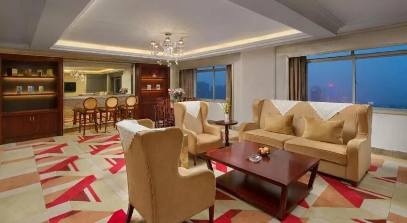 Yiyang Huatian Hotel