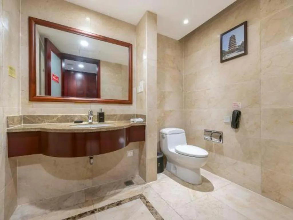 Yiyang Huatian Hotel