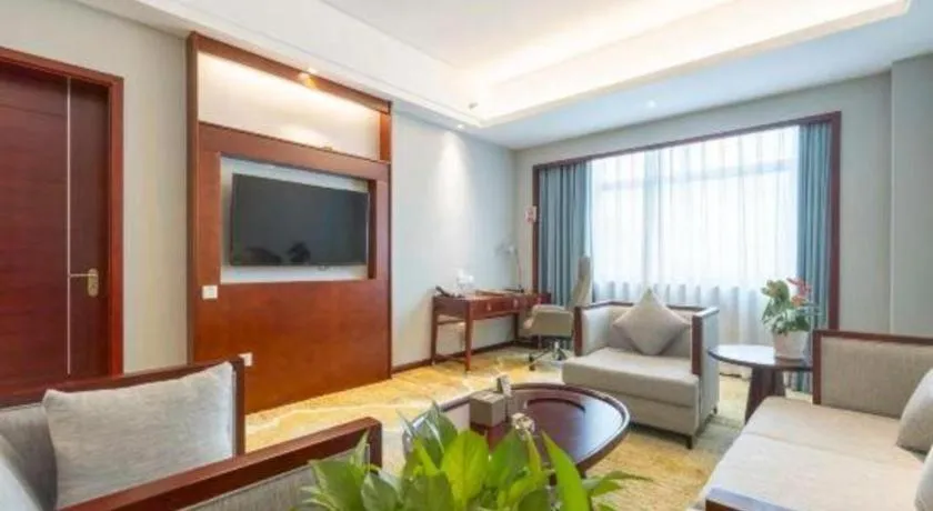 Yiyang Huatian Hotel