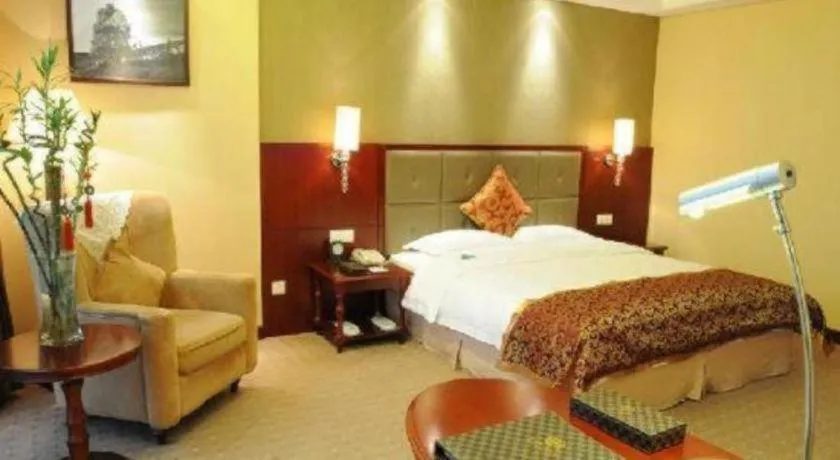 Bed in Yiyang Huatian Hotel