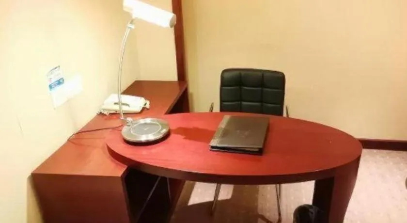 Yiyang Huatian Hotel