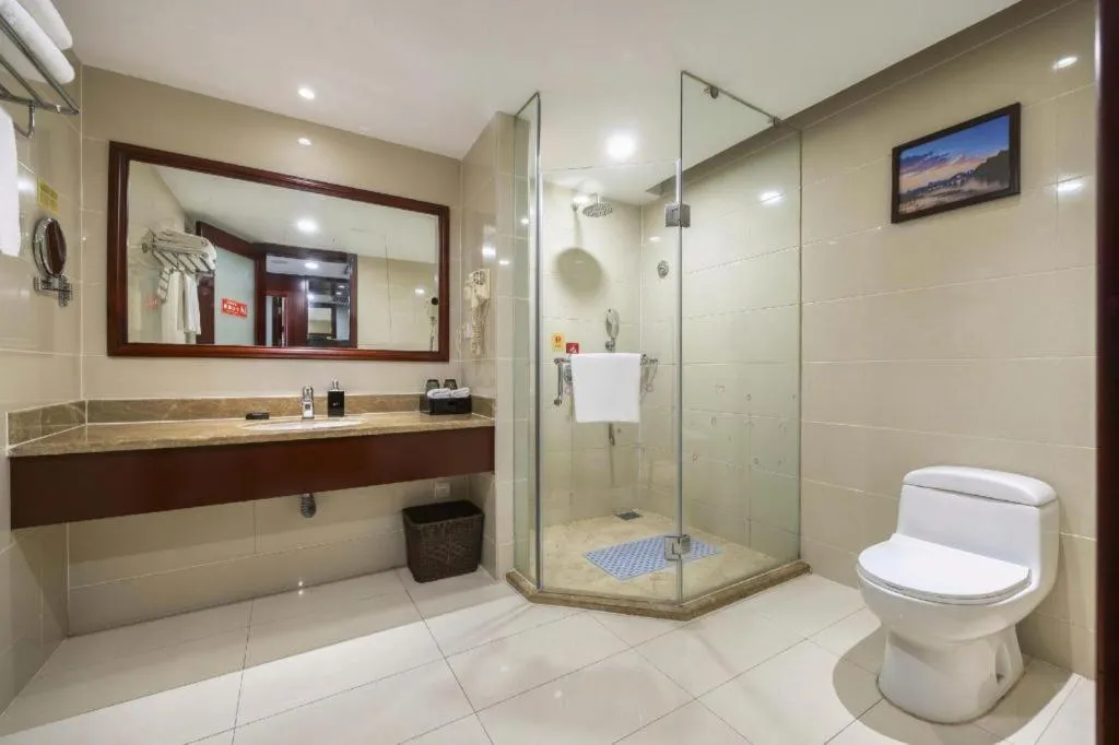 Yiyang Huatian Hotel