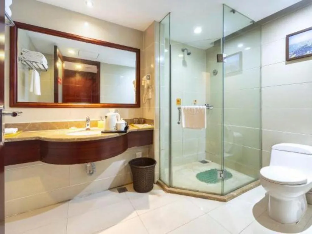 Yiyang Huatian Hotel