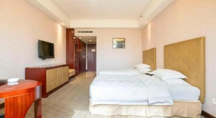 Bed in Yiyang Huatian Hotel