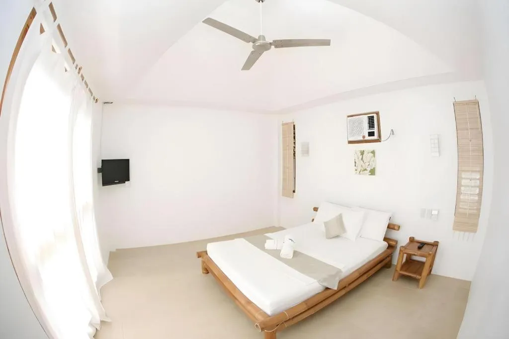 Bed in Elysia Beach Resort