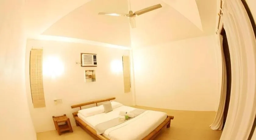 Bed in Elysia Beach Resort