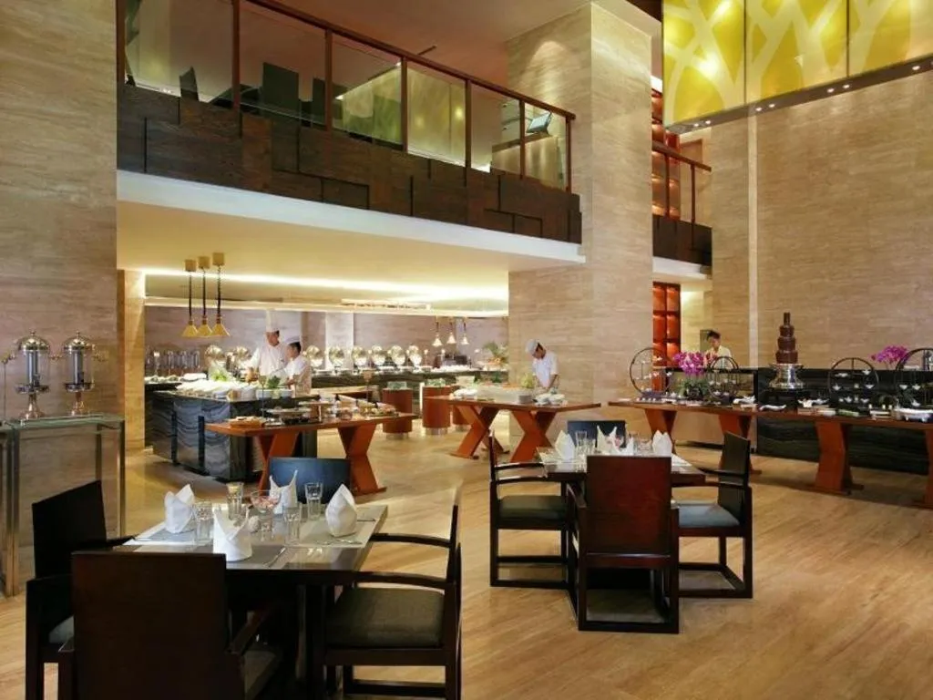 Phoenix Waterside Gloria Resort Sanya