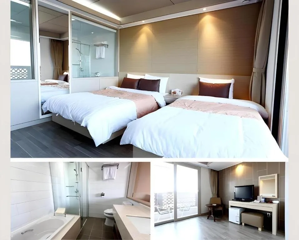 Bed in Richell Hotel