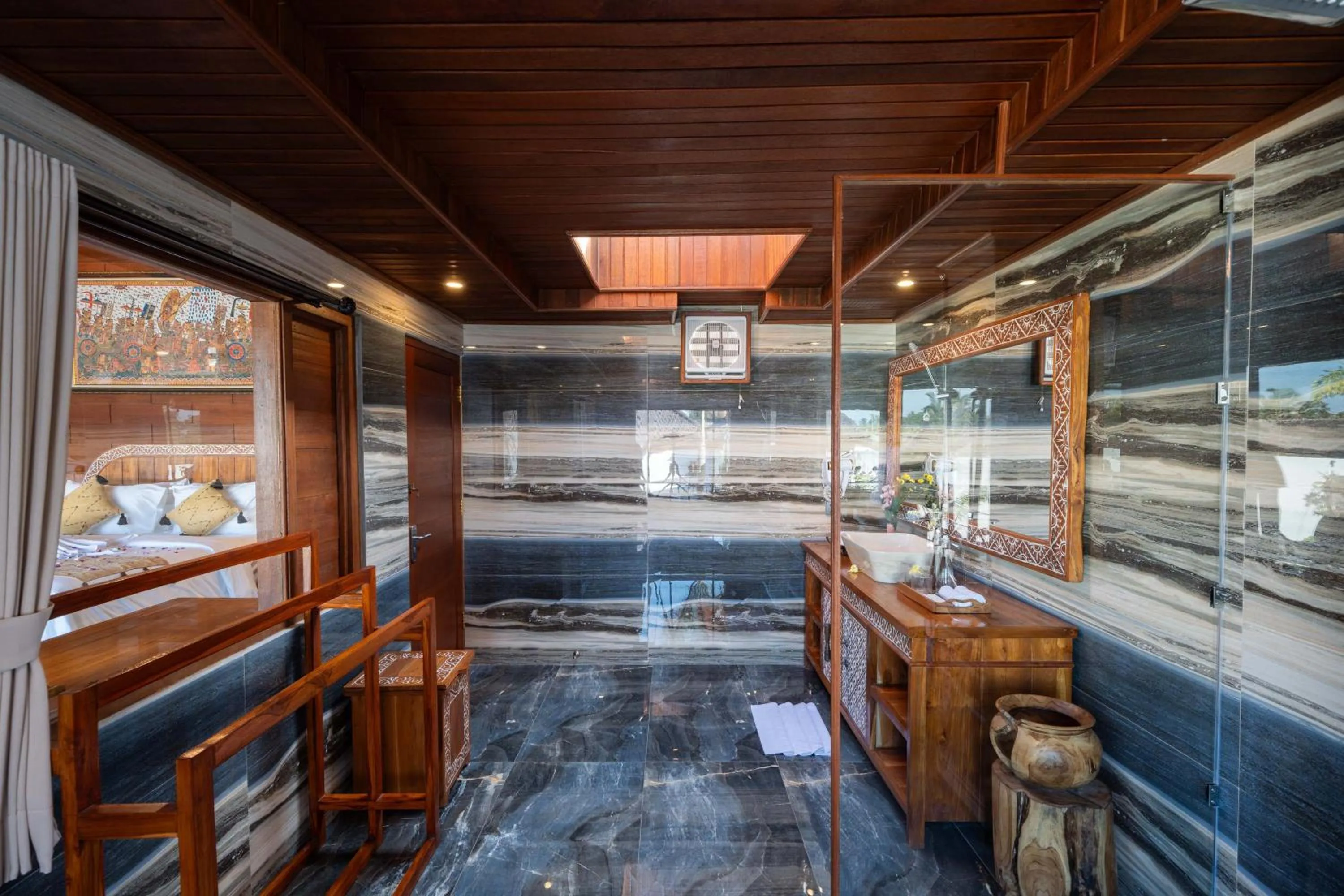 Bathroom in Maddu Suites