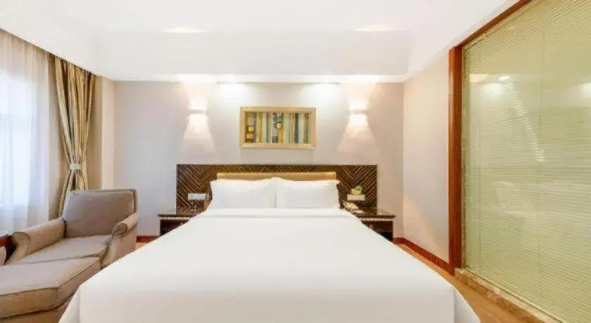 Bed in South Union Hotel Bed in South Union Hotel