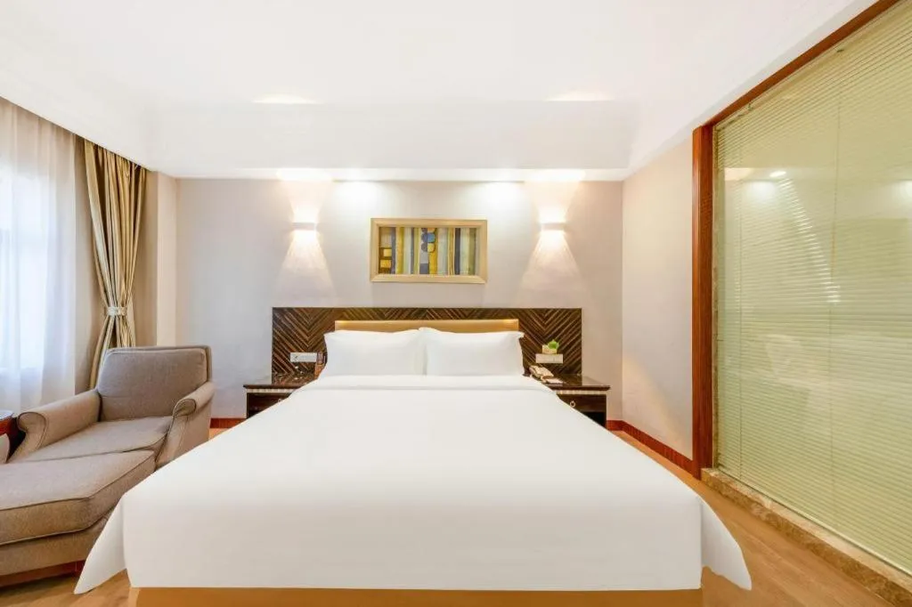 Bed in South Union Hotel