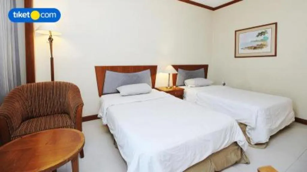 Bed in Makassar Golden Hotel