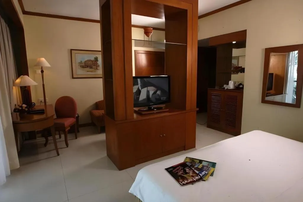 Bed in Makassar Golden Hotel