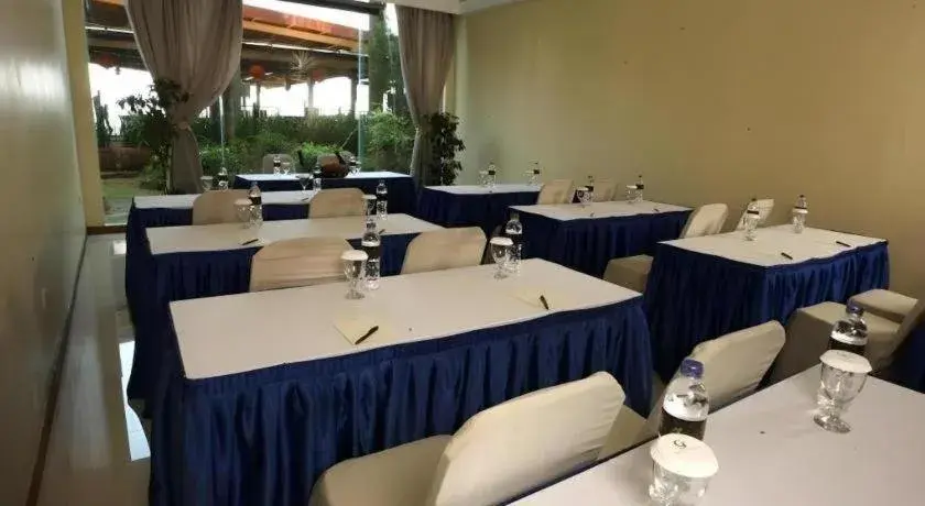 Makassar Golden Hotel Makassar Golden Hotel