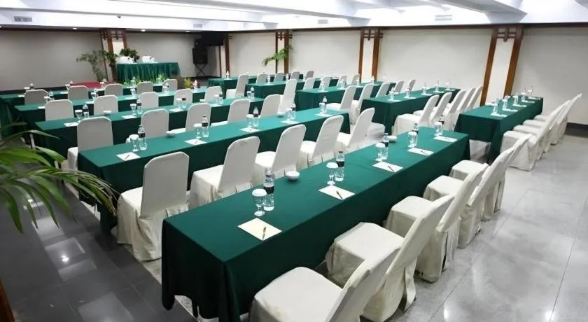 Makassar Golden Hotel