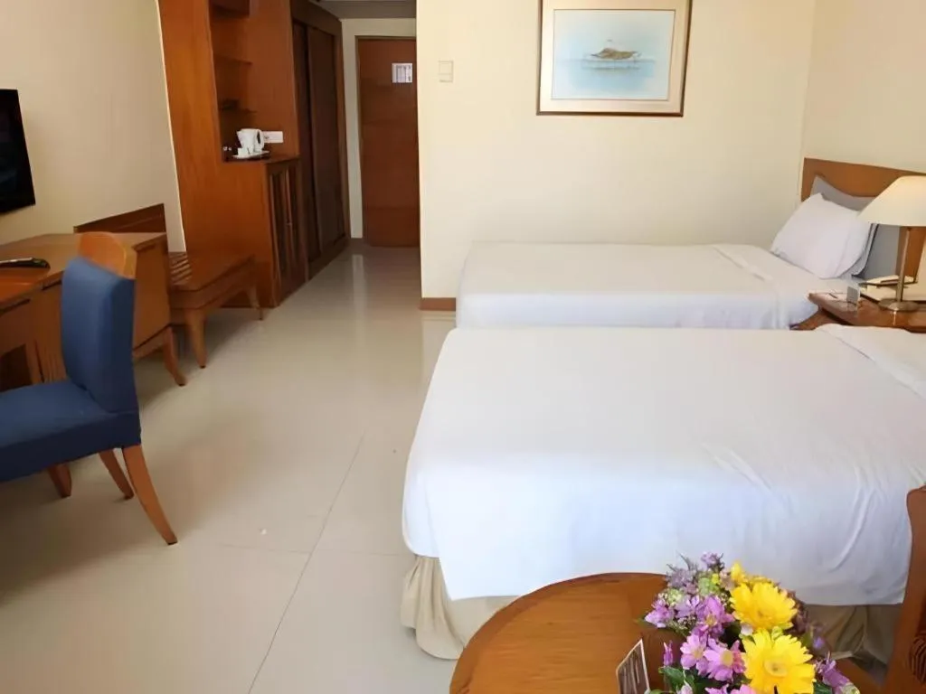 Bed in Makassar Golden Hotel