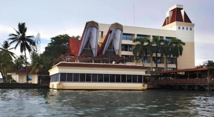 Makassar Golden Hotel