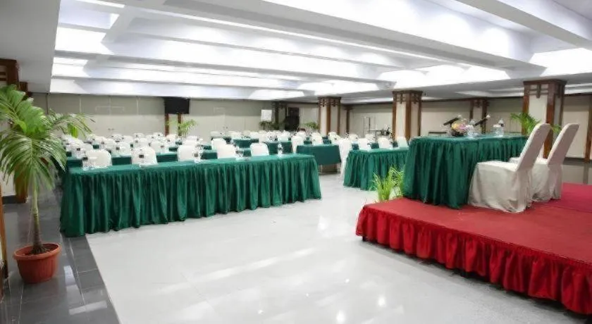 Makassar Golden Hotel