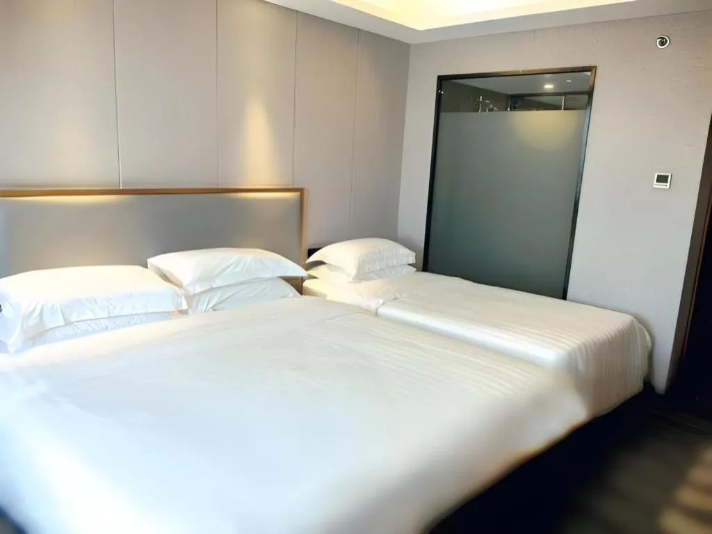 Bed in Rui Cheng Hotel