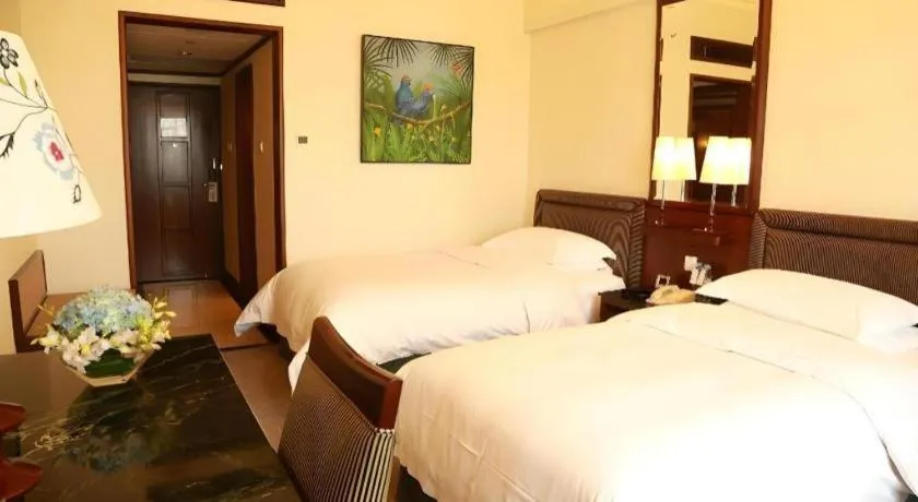 Bed in Seaview Gleetour Hotel Shenzhen Eastwing building