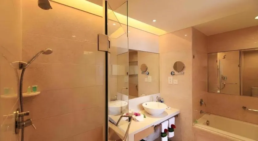 Seaview Gleetour Hotel Shenzhen Eastwing building