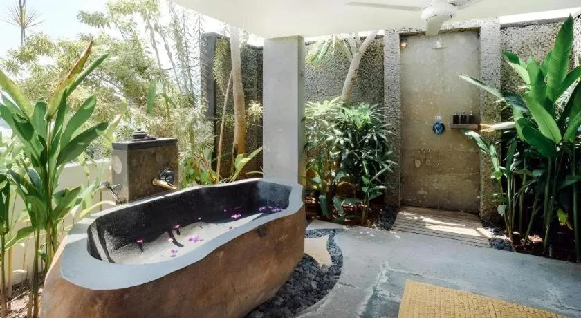 Batu Karang Lembongan Resort & Spa