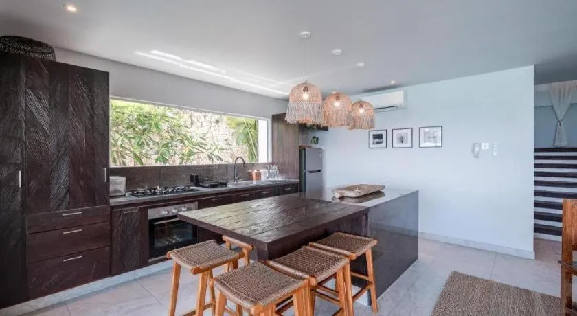 Batu Karang Lembongan Resort & Spa