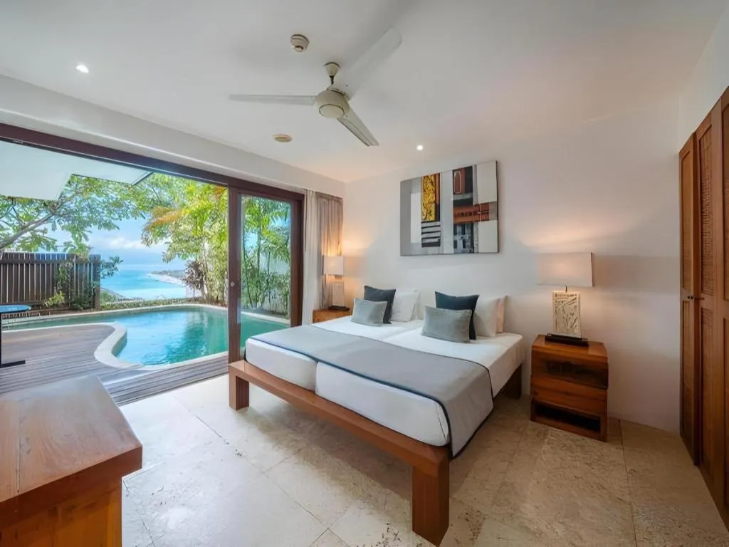 Bed in Batu Karang Lembongan Resort & Spa