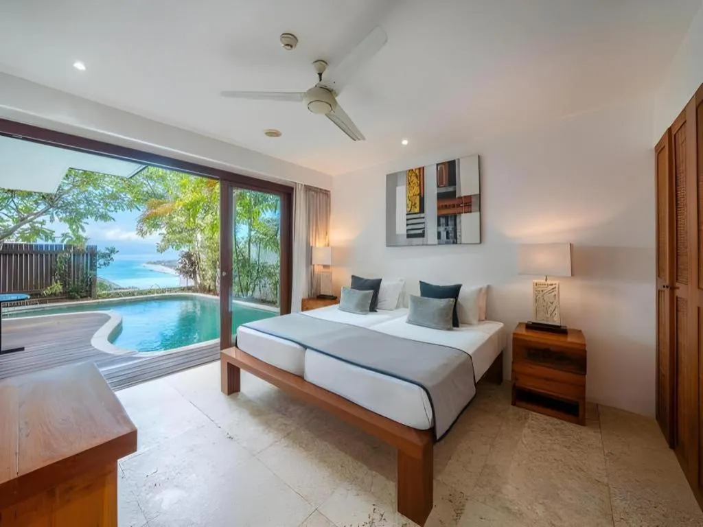 Bed in Batu Karang Lembongan Resort & Spa