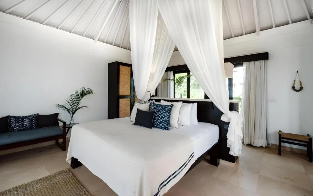 Bed in Batu Karang Lembongan Resort & Spa