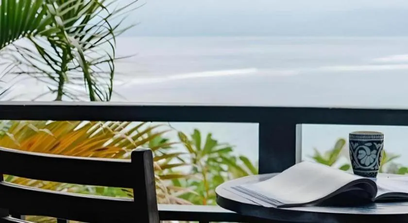 Batu Karang Lembongan Resort & Spa